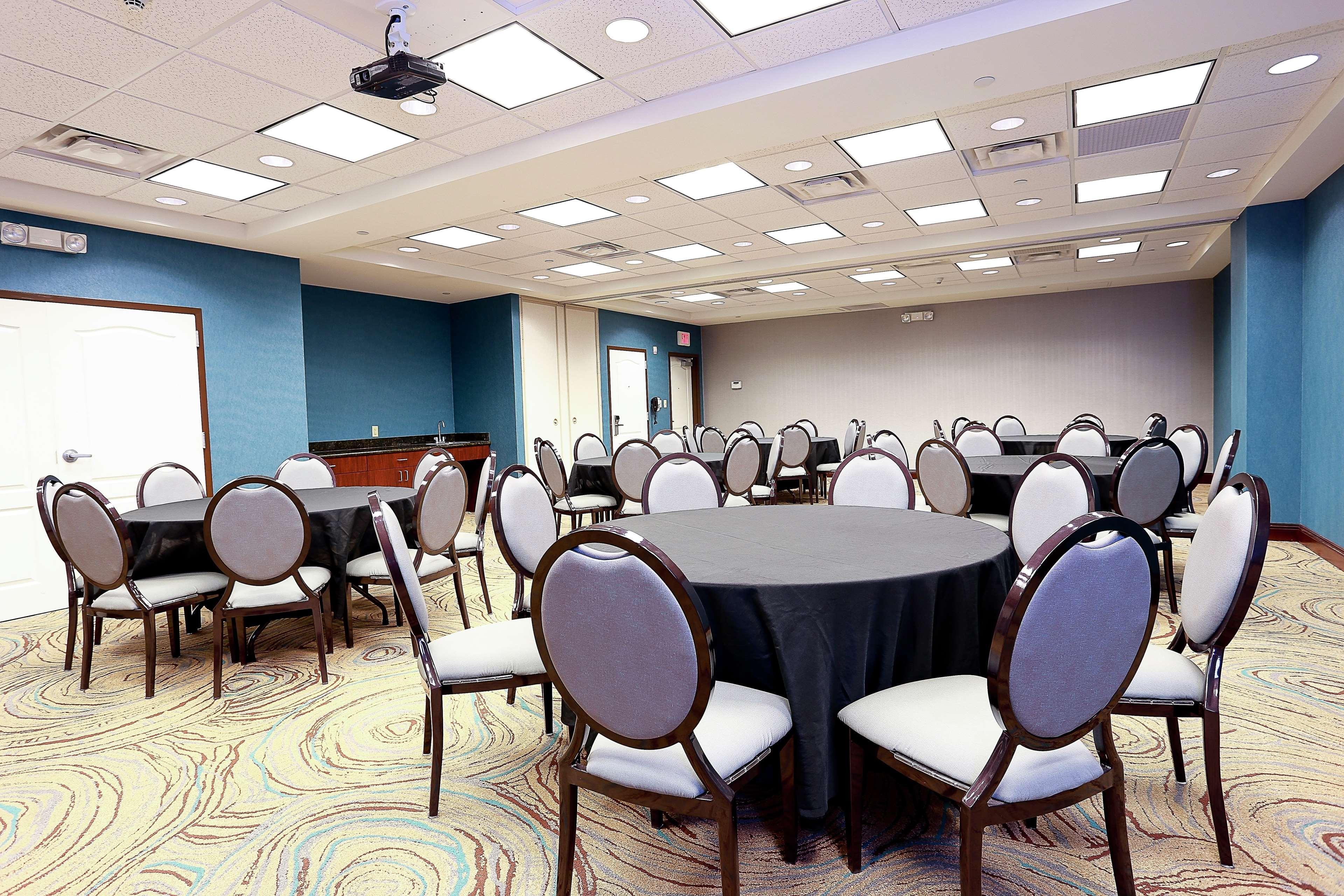 Hotel Hampton & Tampa-wesley Chapel 3*