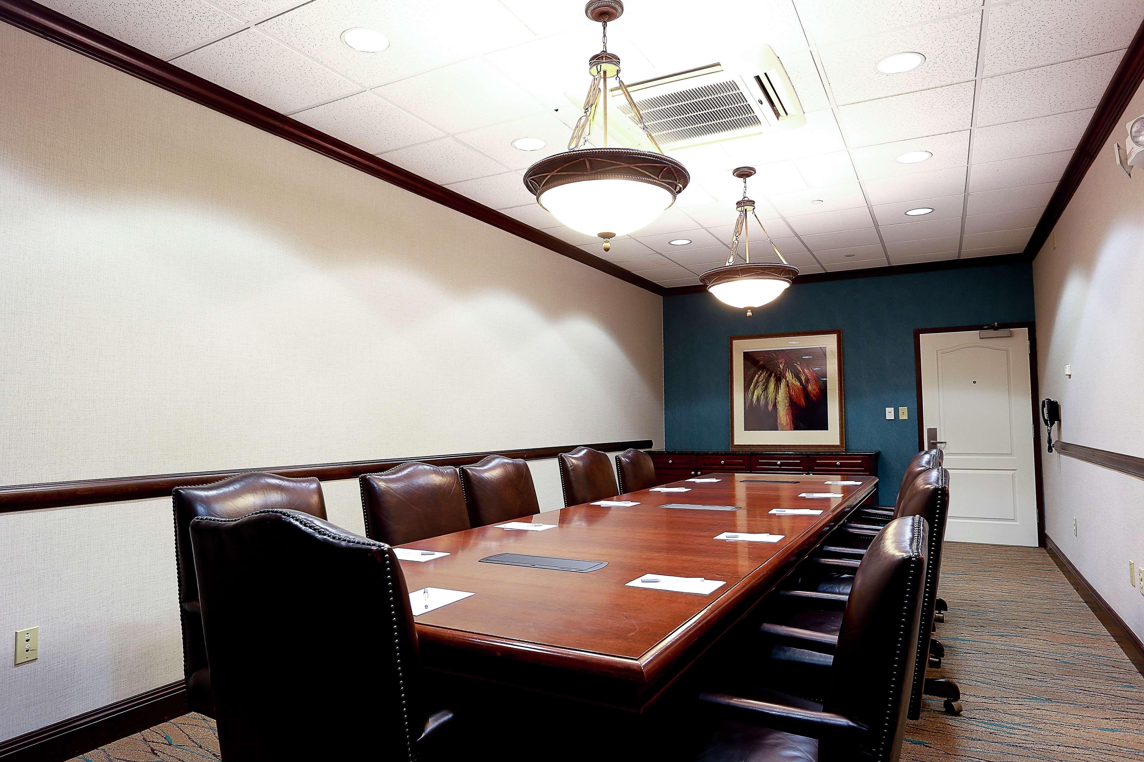 Hampton & Tampa-wesley Chapel Hotel 3*
