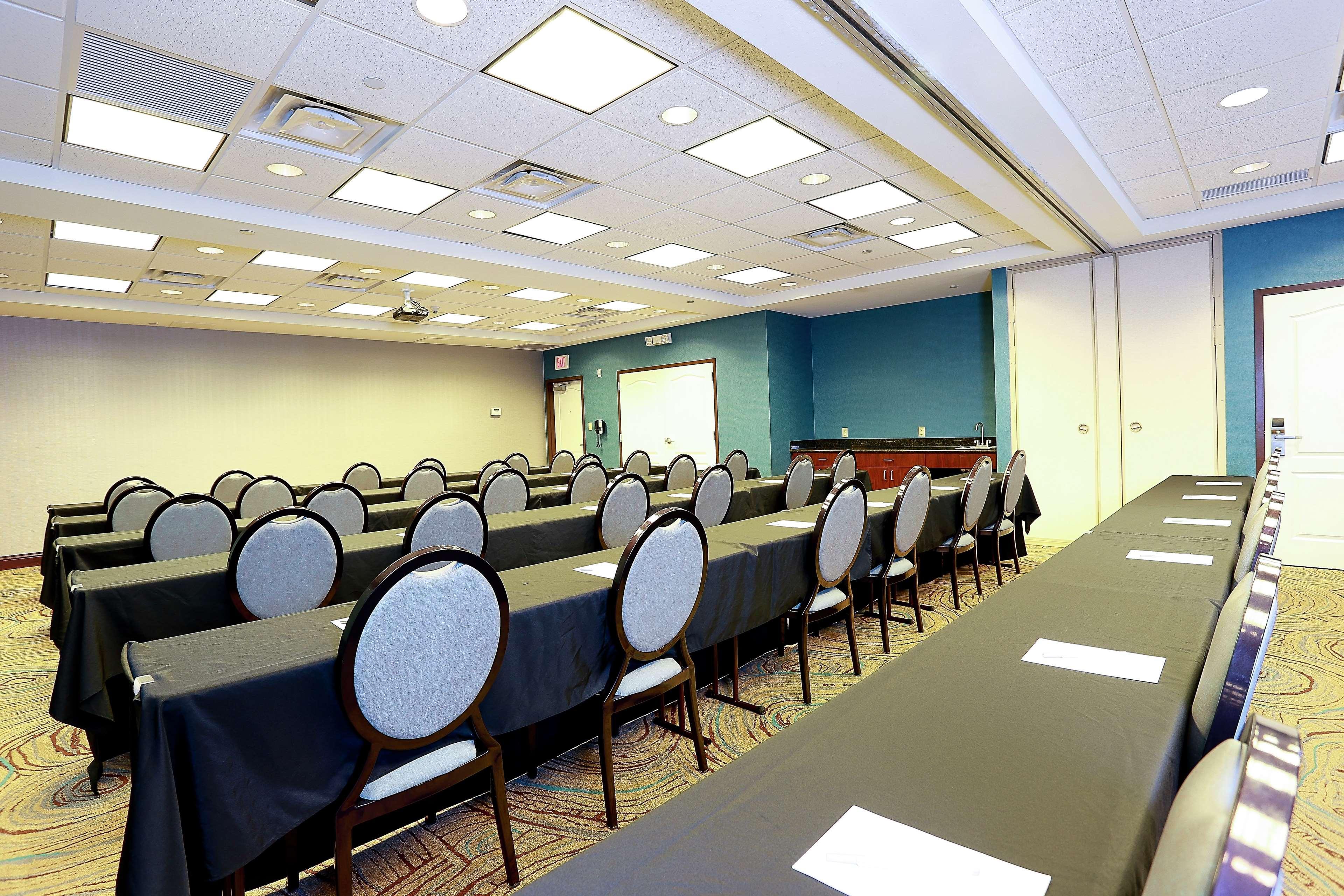 Hotel Hampton & Tampa-wesley Chapel 3*