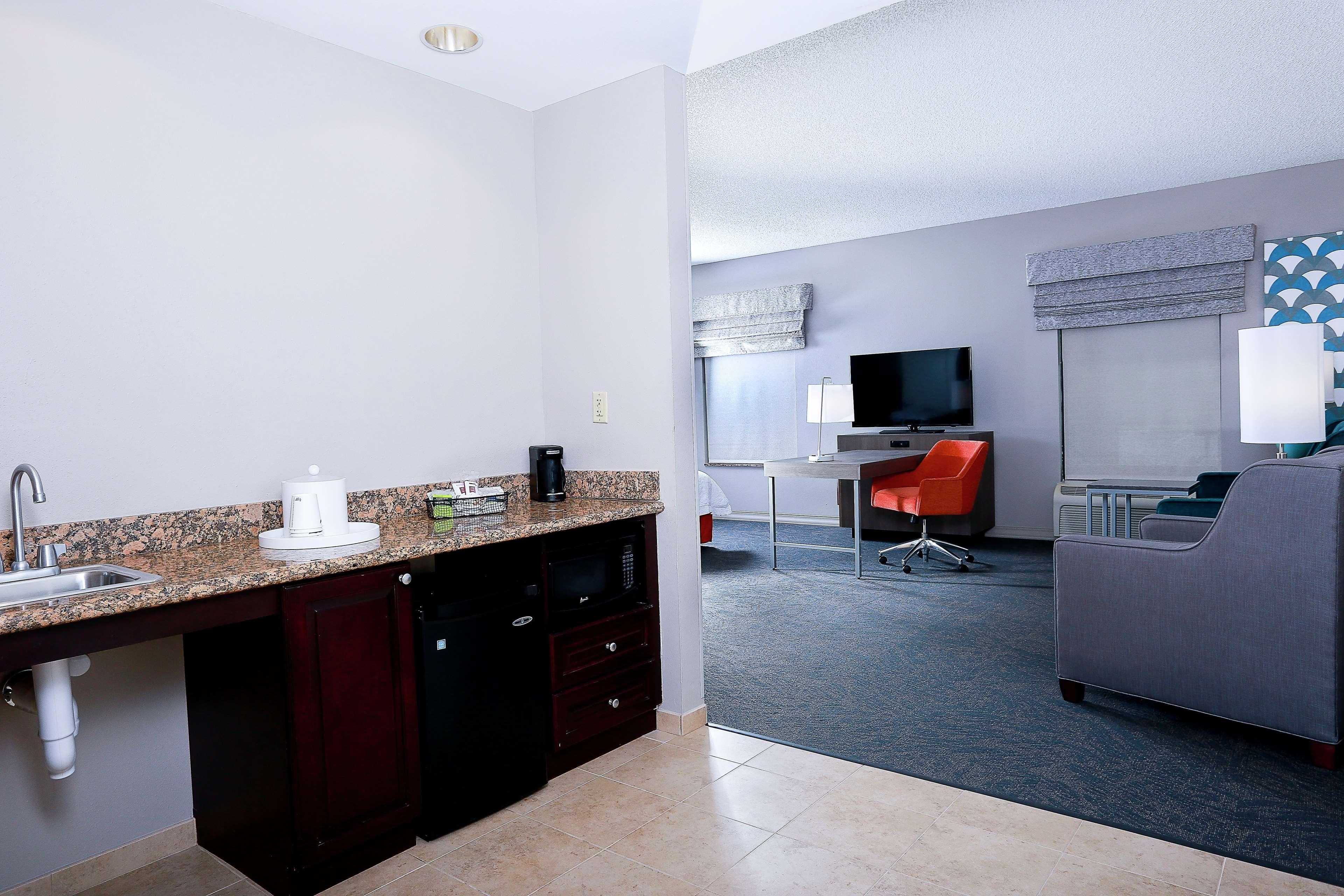 Hampton & Tampa-wesley Chapel Wesley Chapel