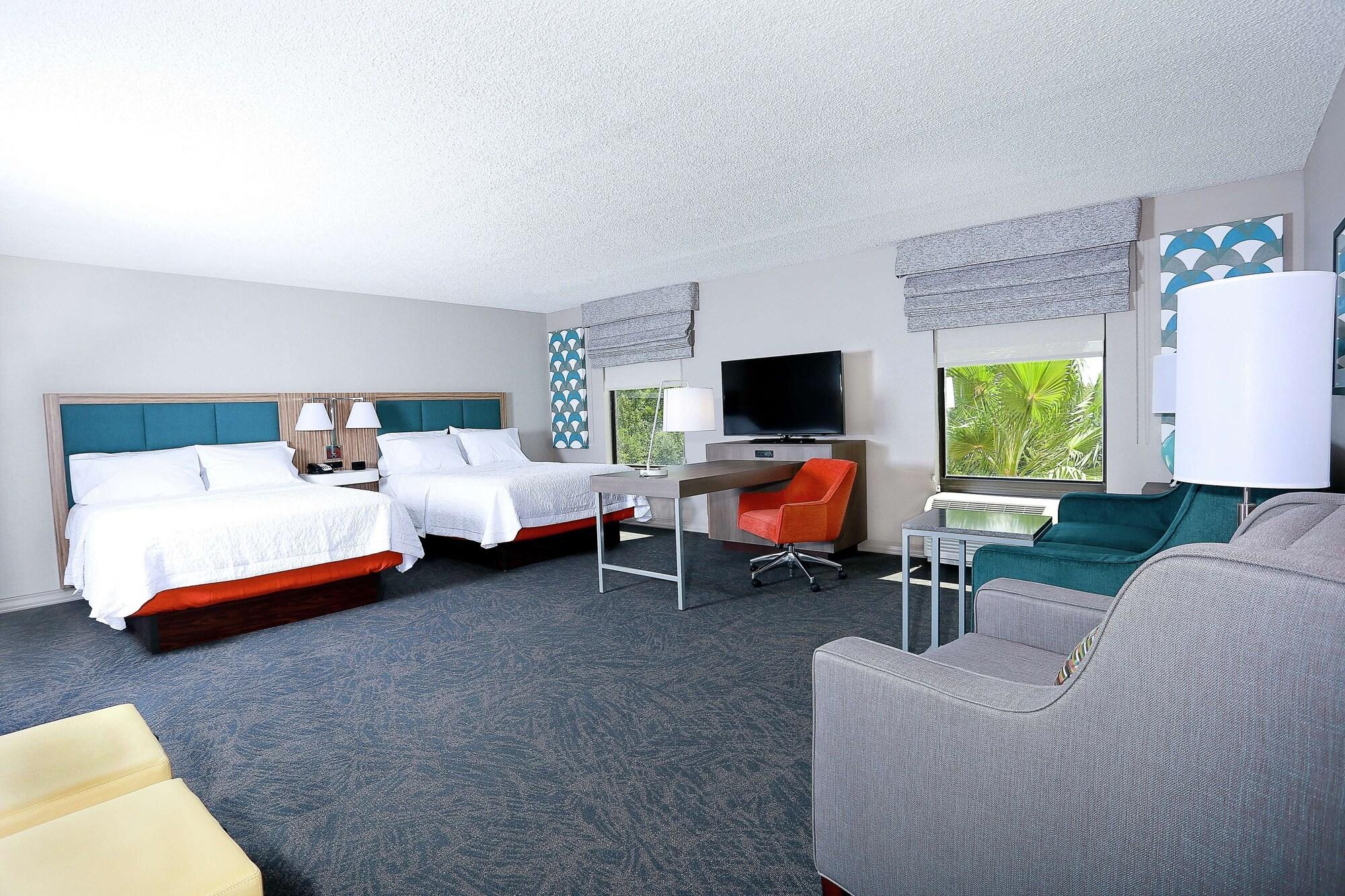Hampton & Tampa-wesley Chapel Hotel 3*