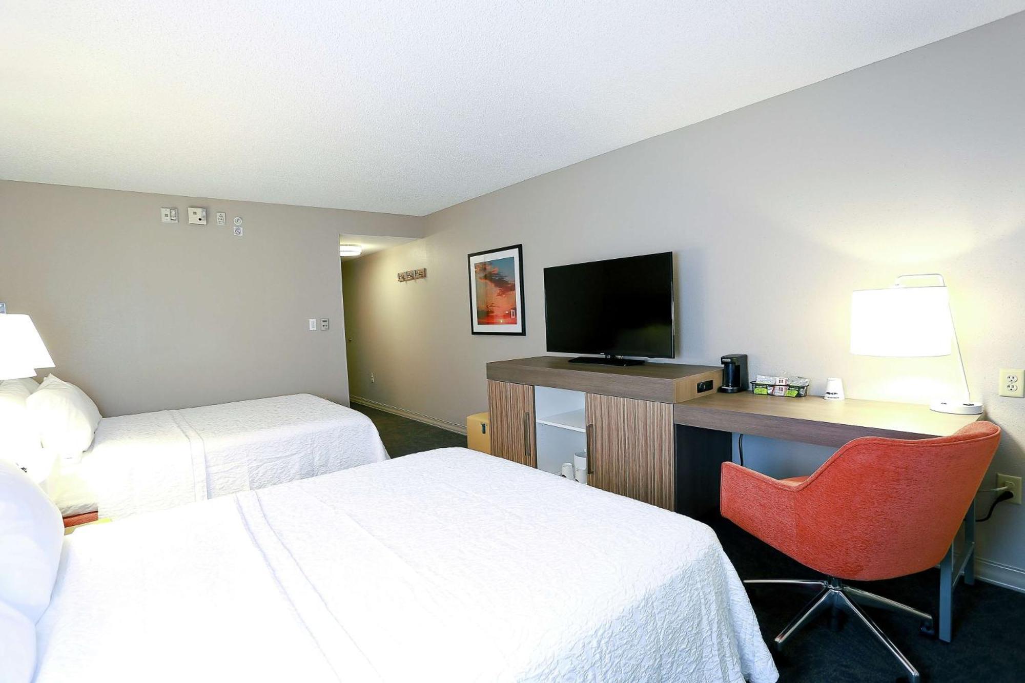 Hampton & Tampa-wesley Chapel Hotel